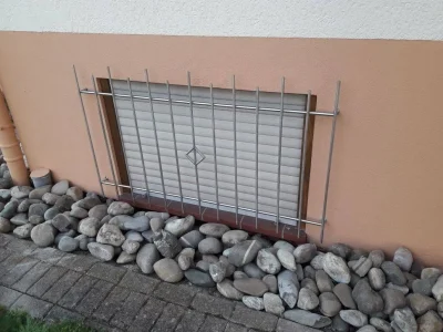 Schlosserei_Schmidt_Referenzen_Fenstergitter_Image_02-1920w