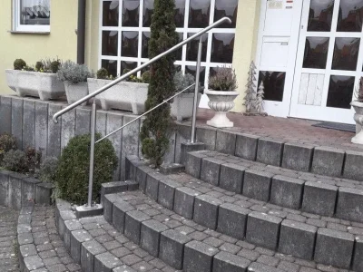 Schlosserei_Schmidt_Referenzen_Handlaeufe_Image_08-1857847f-1920w